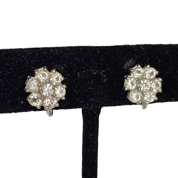 Dainty Tru Kay Sterling Earrings Rhinestone Screwback Vintage 3/8" diame… - Picture 3 of 10